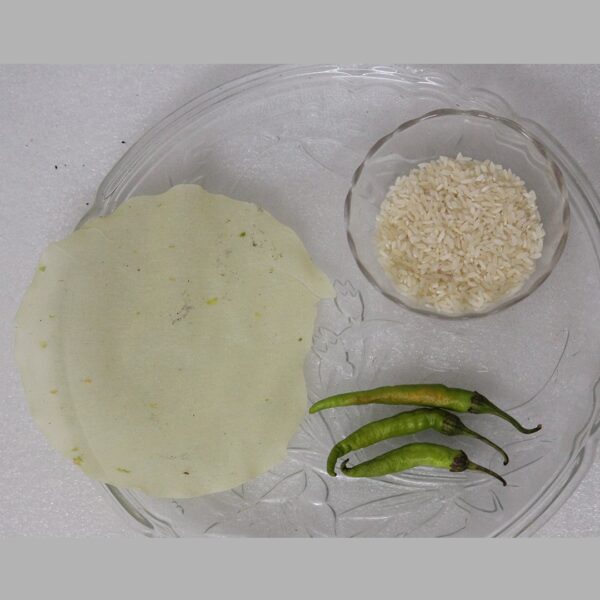 Chokha - lila marcha khichiya papads (20pcs)- Made for spice lovers – an explosive taste of rice and green chili! - Image 3